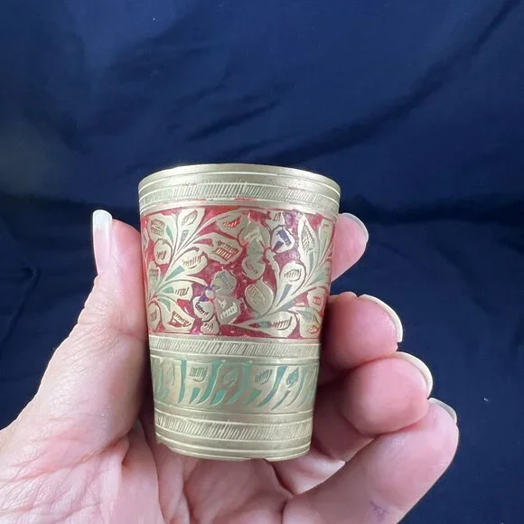 Vintage Brass Shot Glasses With Intricate Red & Green Floral Detailing And Woode - Picture 7 of 7